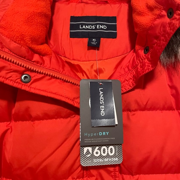 NWT LANDS END DOWN-FILLED PUFFER COAT - Picture 6 of 13